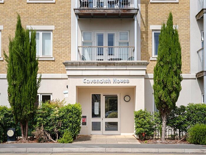 1 Bedroom Flat For Sale In Cavendish House, Park Lodge Avenue, West Drayton, UB7