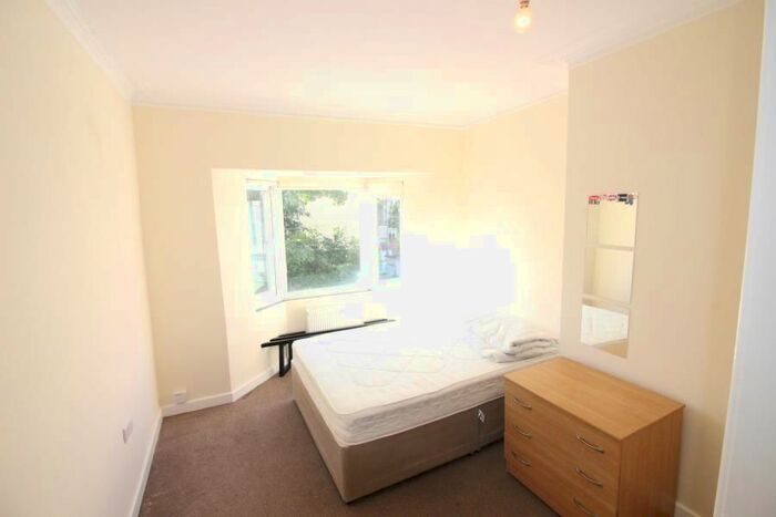 Studio To Rent In Norwich Avenue West, Bournemouth, BH2