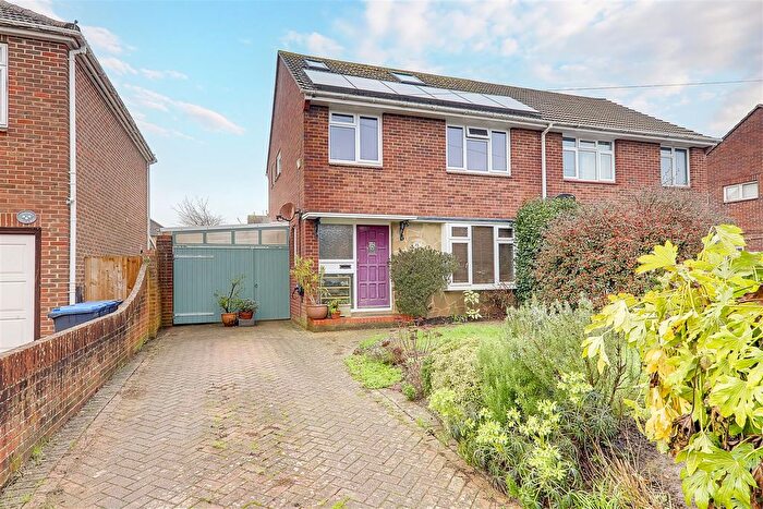 3 Bedroom Semi-detached House For Sale In Lincoln Road, Worthing, BN13