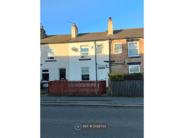 2 Bedroom Terraced House To Rent In Leadwell Lane, Rothwell, Leeds, LS26
