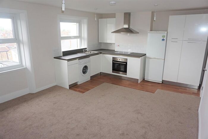 1 Bedroom Flat To Rent In Baring Road, London, SE12