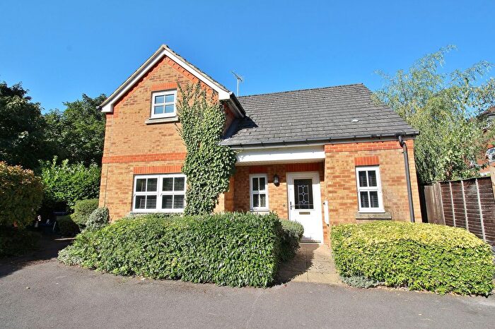 2 Bedroom Detached House To Rent In White Lodge Close, Isleworth, TW7