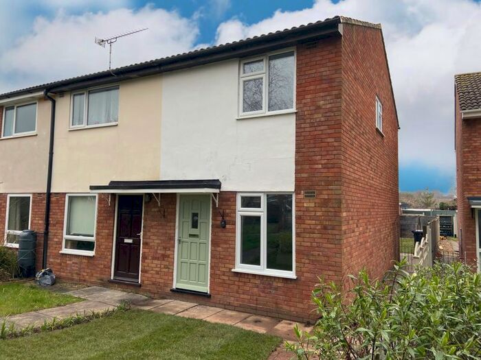 2 Bedroom End Of Terrace House To Rent In Queensway, Taunton, TA1