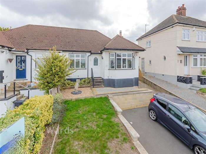 2 Bedroom Semi-Detached Bungalow For Sale In Lamorna Avenue, Gravesend, Kent, DA12