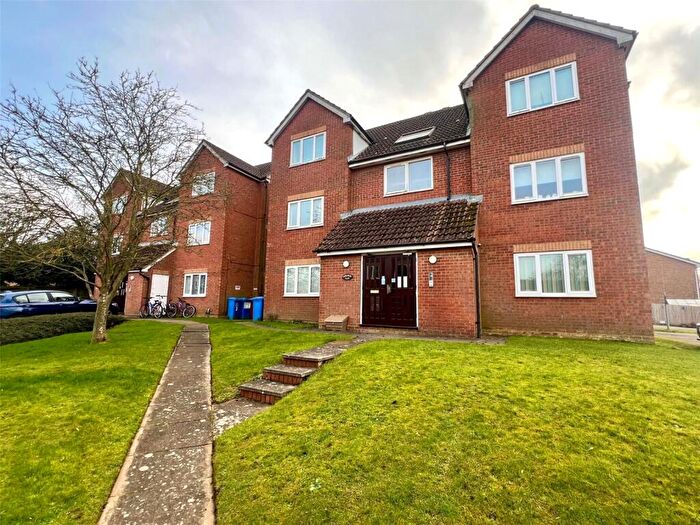 2 Bedroom Flat To Rent In Thirlmere Close, Kettering, NN16