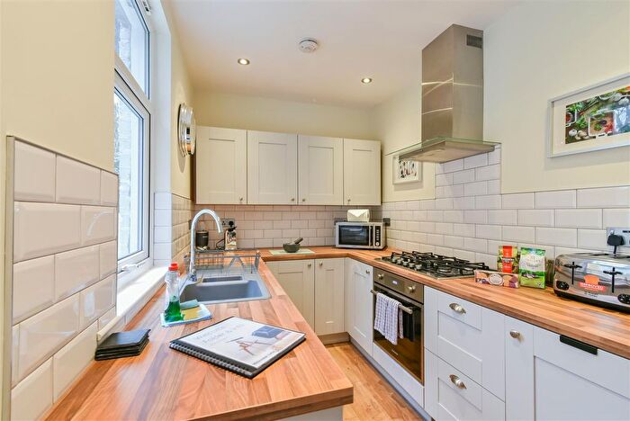 2 Bedroom Property To Rent In Cleveland Street, York, YO24