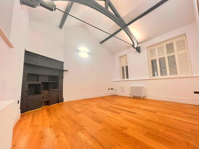 2 Bedroom Apartment To Rent In Moorland House, Rawdon, LS19