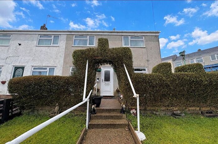 3 Bedroom Semi-Detached House For Sale In Maes Gwyn, Pentwynmawr, Newbridge, Newport, NP11