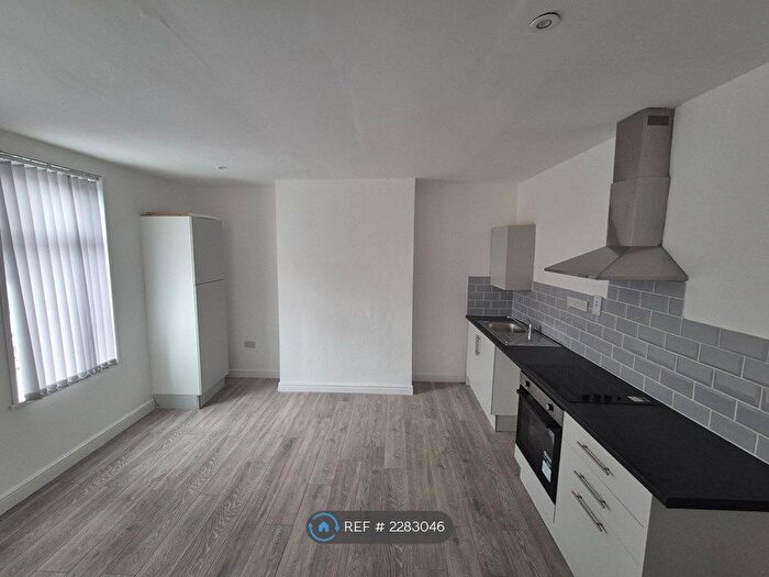 2 Bedroom Flat To Rent In Corporation Road, Darlington, DL3