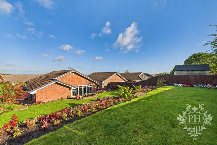 4 Bedroom Detached Bungalow For Sale In Parkgate, Middlesbrough, TS6