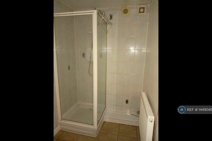 1 Bedroom Flat To Rent In Pontycymmer, Bridgend, CF32