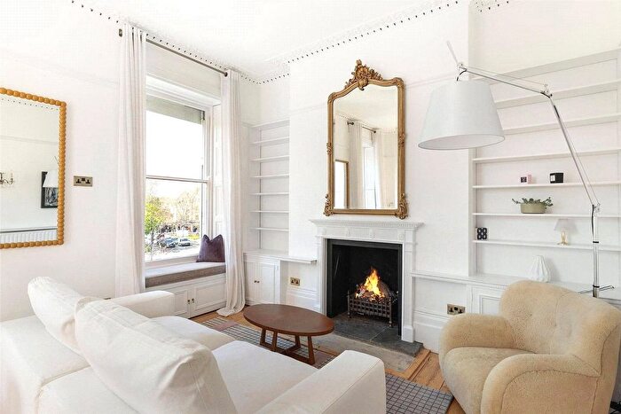 2 Bedroom Flat To Rent In Denmark Lodge, Crescent Grove, SW4