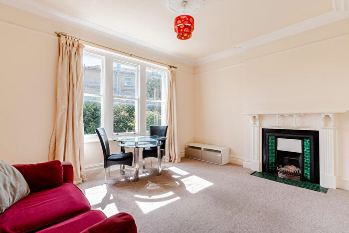 1 Bedroom Flat For Sale In The Quadrant, Redland, Bristol, BS6