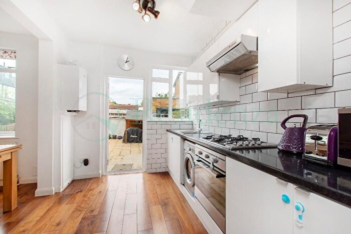 4 Bedroom Terraced House To Rent In Broadwater Road, London, SW17