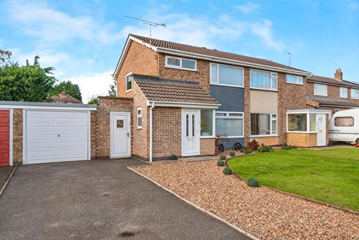 3 Bedroom Semi-Detached House For Sale In Stephenson Avenue, Gonerby Hill Foot, Grantham, NG31