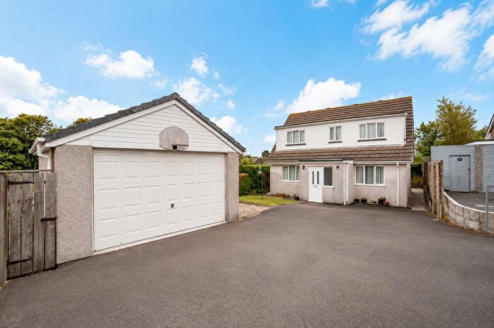 3 Bedroom Detached House For Sale In Kellow Road, St. Dennis, PL26