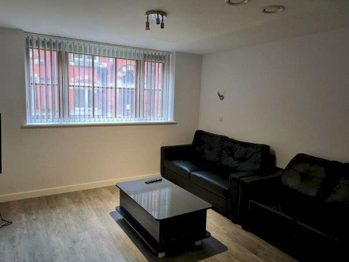 5 Bedroom Apartment To Rent In Leicester, , LE1