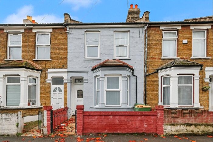 5 Bedroom Terraced House For Sale In Kempton Road, East Ham, E6