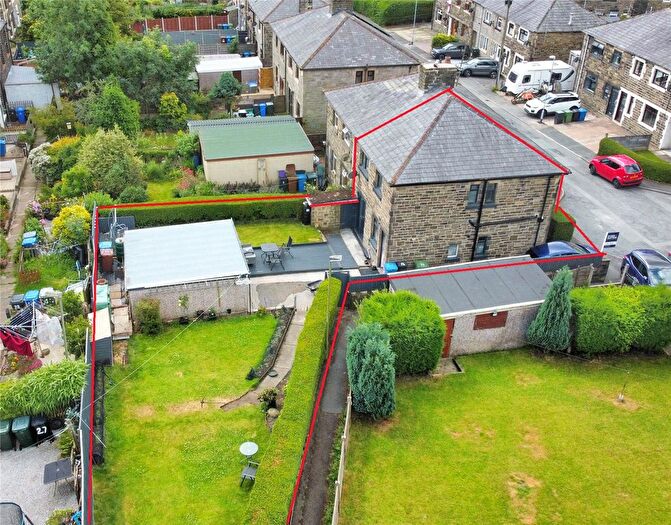 3 Bedroom Semi-Detached House For Sale In Heathfield Avenue, Stacksteads, Rossendale, OL13