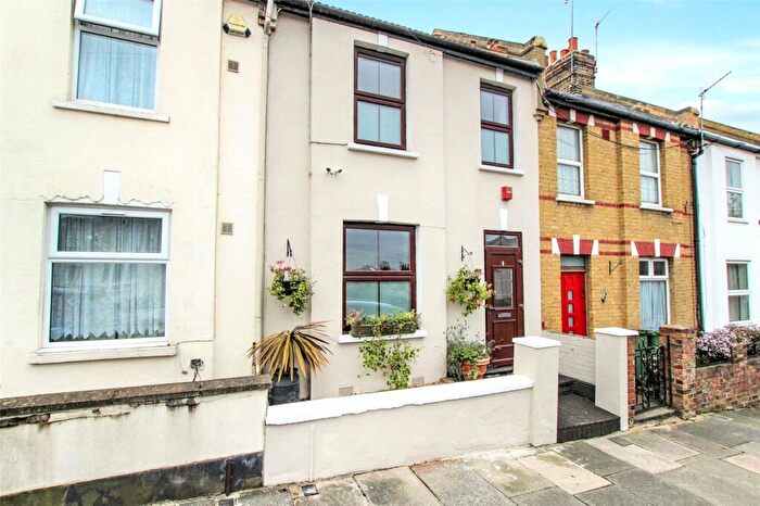 2 Bedroom Terraced House To Rent In Alabama Street, Plumstead Common, London, SE18