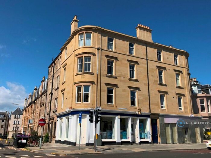 3 Bedroom Flat To Rent In Newington Road, Edinburgh, EH9