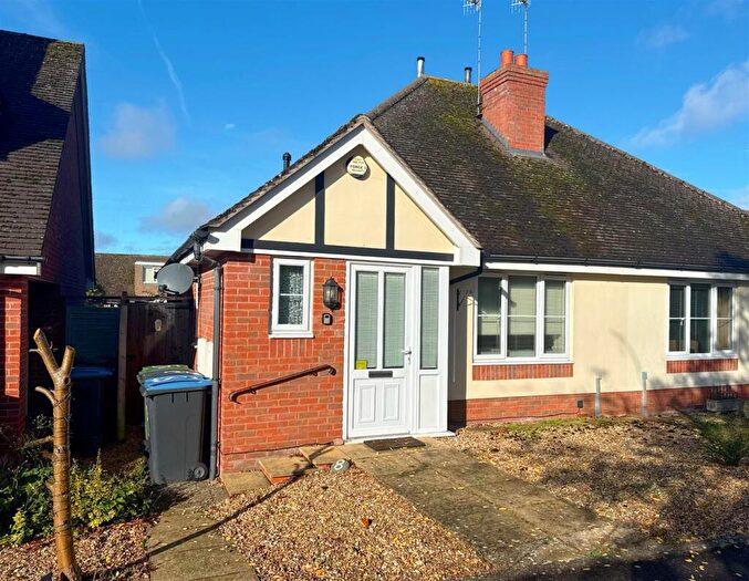 2 Bedroom Semi-Detached Bungalow For Sale In Clopton Close, Stratford-upon-Avon, CV37