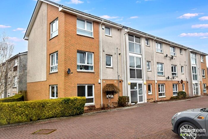 2 Bedroom Flat For Sale In Alexandra Gardens, Kilwinning, North Ayrshire, KA13