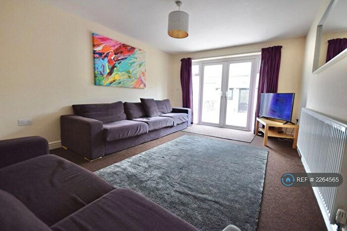 10 Bedroom Terraced House To Rent In Woodville Road, Cardiff, CF24