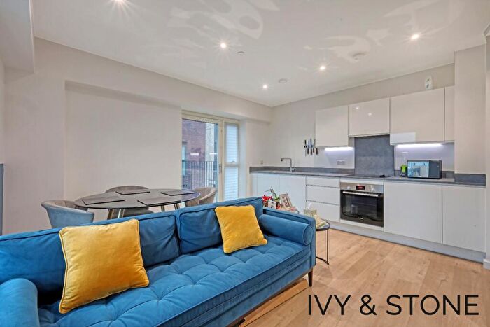 1 Bedroom Apartment For Sale In Effra Gardens, Silvertown Way, London, Greater London, E16