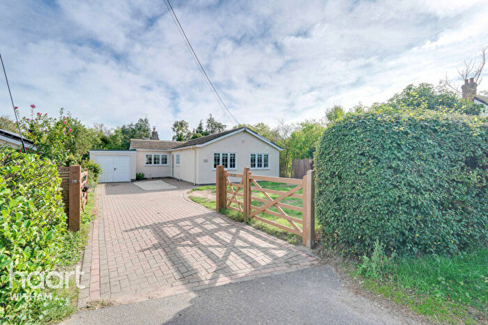4 Bedroom Bungalow For Sale In Colchester Road, Great Totham, CM9