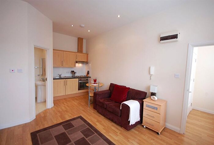 Studio To Rent In Castletown Road, London, W14