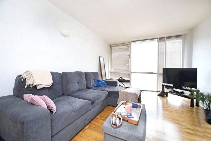1 Bedroom Flat To Rent In Artichoke Hill, London, E1W