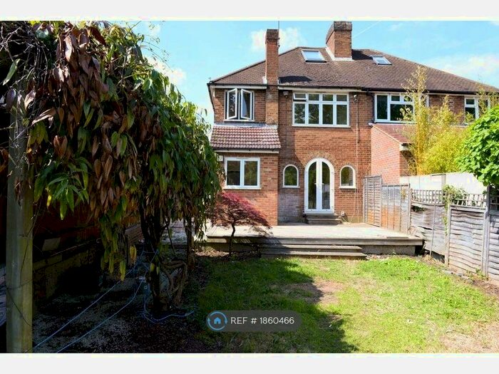 4 Bedroom Semi-Detached House To Rent In Manor Crescent, Guildford, GU2