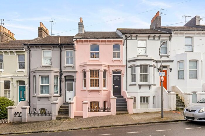 3 Bedroom Terraced House For Sale In Mayo Road, Brighton, BN2