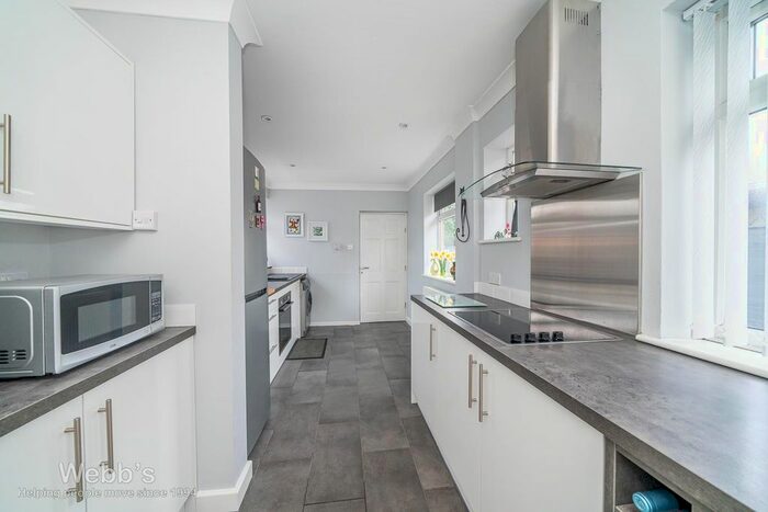 2 Bedroom Detached Bungalow For Sale In Hall Lane, Pelsall, Walsall, WS3