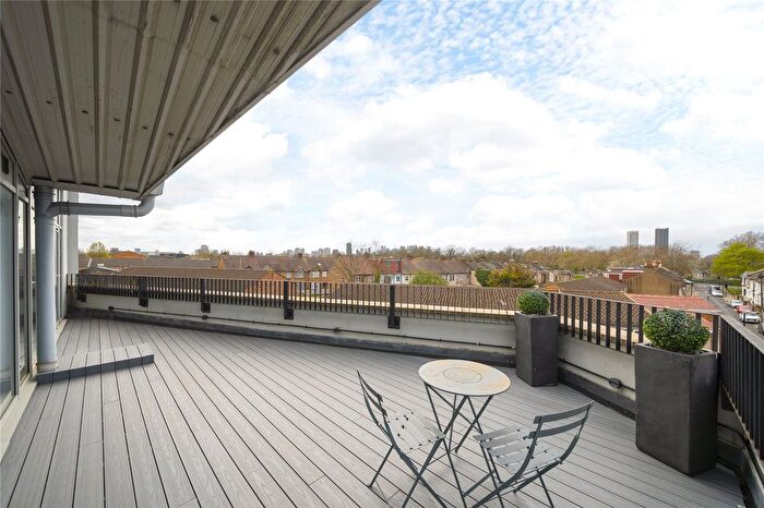 2 Bedroom Flat For Sale In Dye Factory Apartments, London Road, London, E13