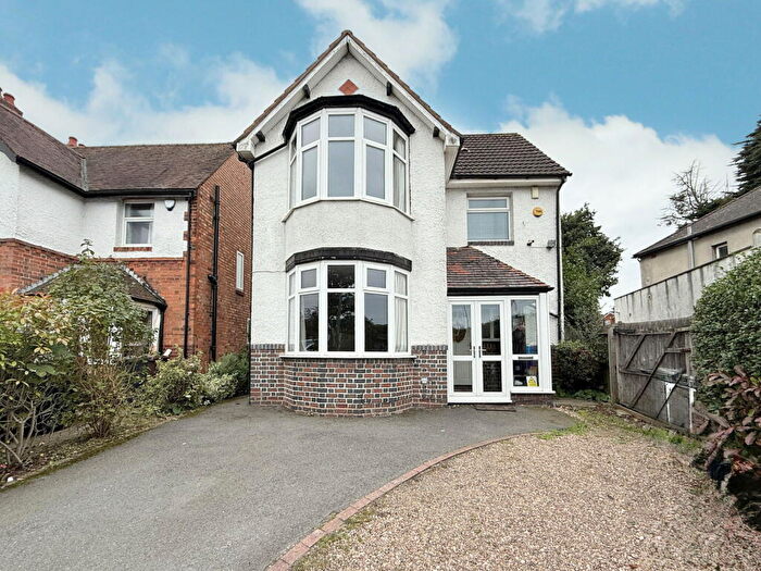 3 Bedroom Detached House For Sale In Streetsbrook Road, Shirley, B90