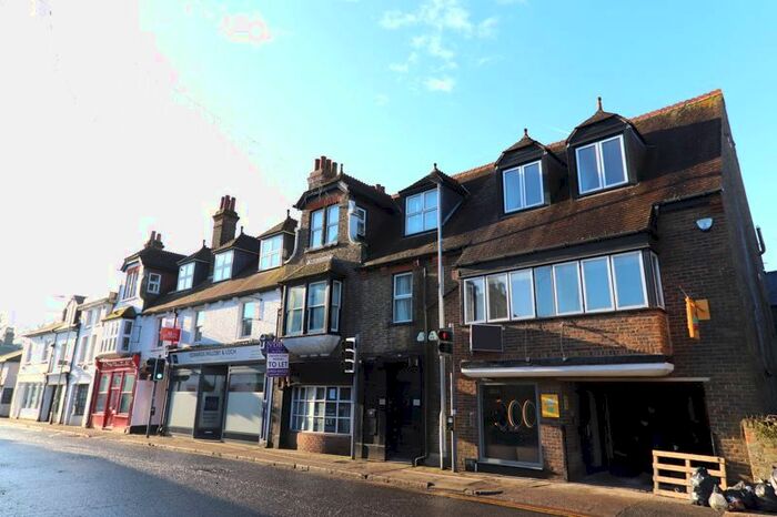 1 Bedroom Flat To Rent In Church Street, Rickmansworth WD3