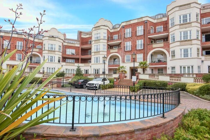 2 Bedroom Flat To Rent In Burleigh Road, Ascot, SL5