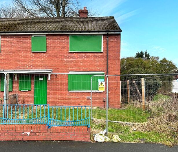 3 Bedroom End Terrace House For Sale In Lime Grove, Heywood, OL10