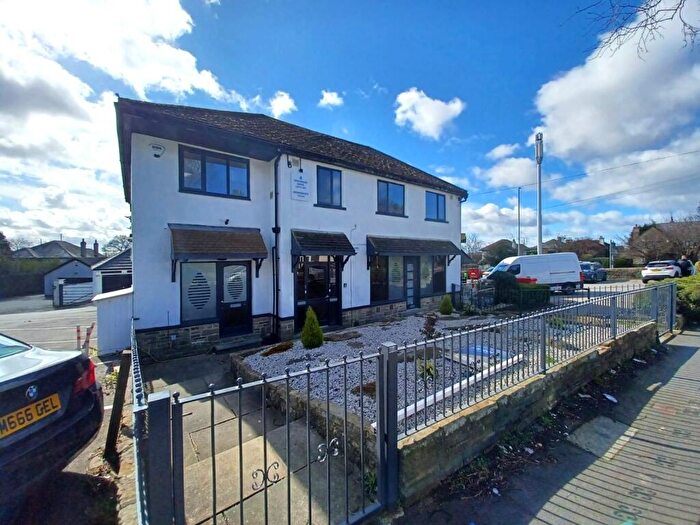 1 Bedroom Flat To Rent In Kingsmead Drive, Leeds, West Yorkshire, LS14