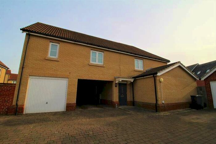 2 Bedroom Coach House Flat To Rent In Holst Avenue, Witham, CM8