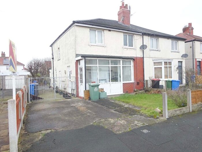 2 Bedroom Flat For Sale In St. Davids Avenue, Thornton-Cleveleys, Lancashire, FY5