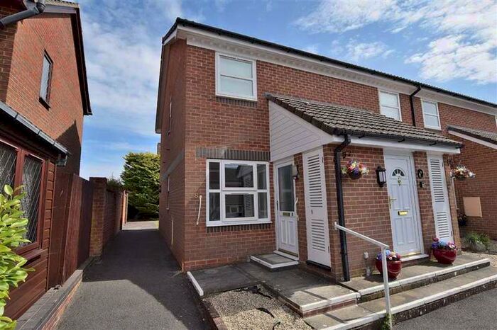 2 Bedroom Flat To Rent In Floriston Gardens, Ashley, BH25