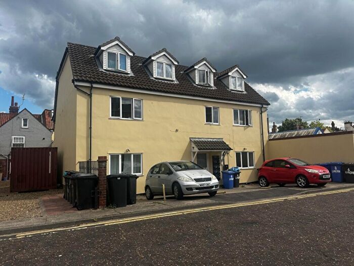 Block Of Apartments For Sale In - High Street, Lowestoft, Suffolk, NR32