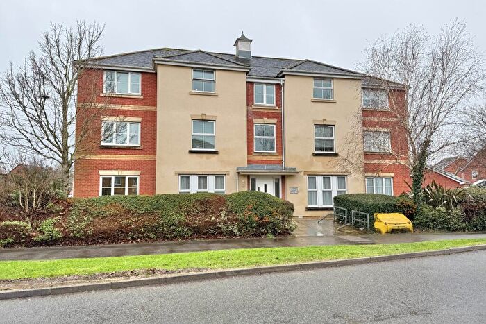 2 Bedroom Flat For Sale In Thyme Court, Silver Birch Way, PO15