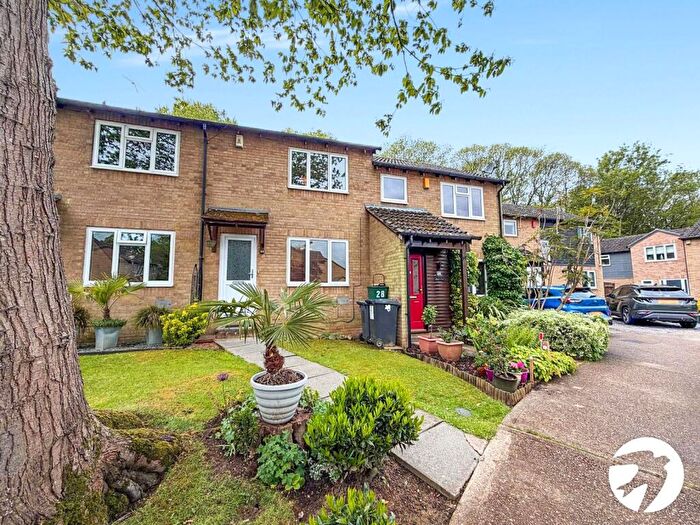 2 Bedroom Terraced House To Rent In Walsham Road, Chatham, Kent, ME5