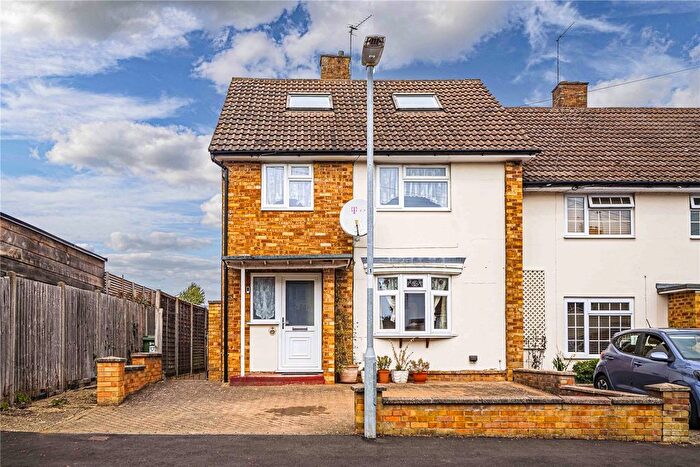 5 Bedroom Semi-Detached House To Rent In Peartree Road, Hemel Hempstead, Hertfordshire, HP1
