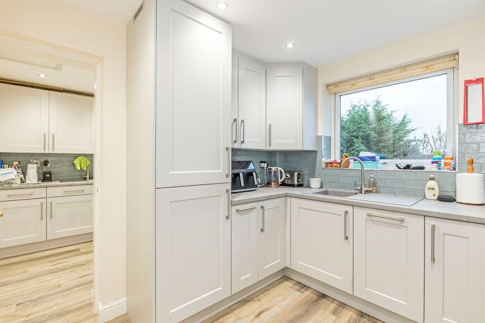 3 Bedroom Detached House For Sale In Blacksmiths Fold, Almondbury, Huddersfield, HD5