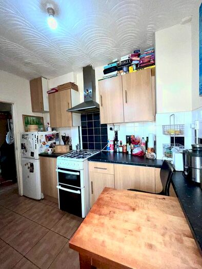 2 Bedroom Flat To Rent In Wheatland House, Dog Kenell Hill Estate, East Duwlich, SE22